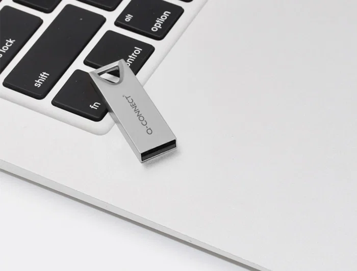 Q-connect Memoria USB Flash Premium 8 GB 2.0 Plateada
