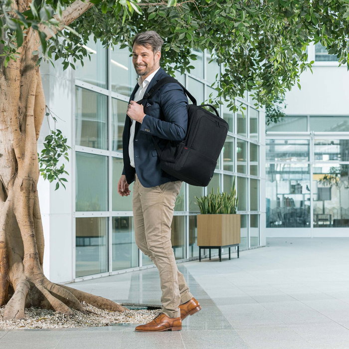 Dicota Eco Backpack Plus BASE Mochila para portátil 13-15.6 pulgadas Negro