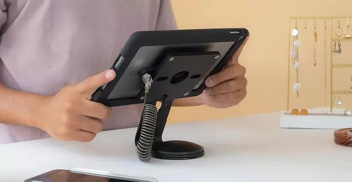 Compulocks Soporte Fijo VESA 45 Grados para Mostrador o Pared Negro Compulocks Soporte Fijo VESA 45 Grados para Mostrador o Pared Negro