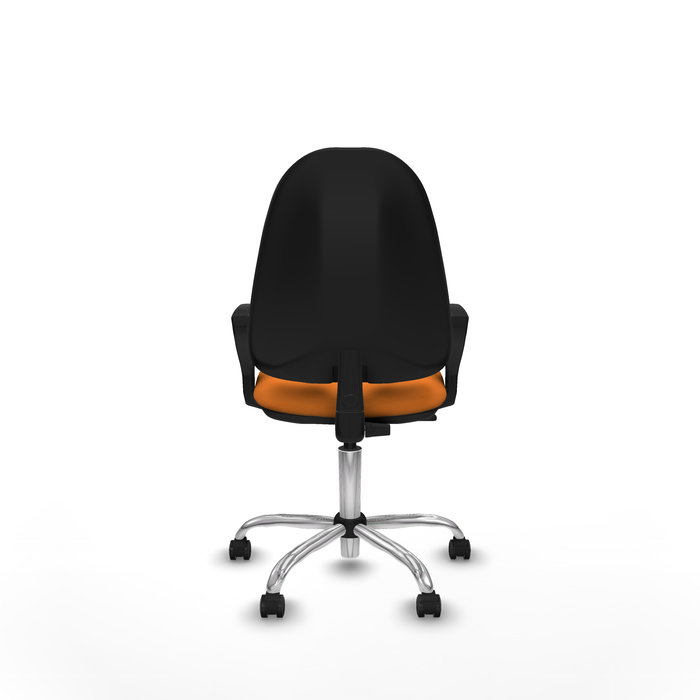 Silla de oficina Algarra con mecanismo Contacto permanente básico tapizada con Similpiel color Naranja. Equipada con Base cromada, Brazos fijos y Ruedas autofrenantes