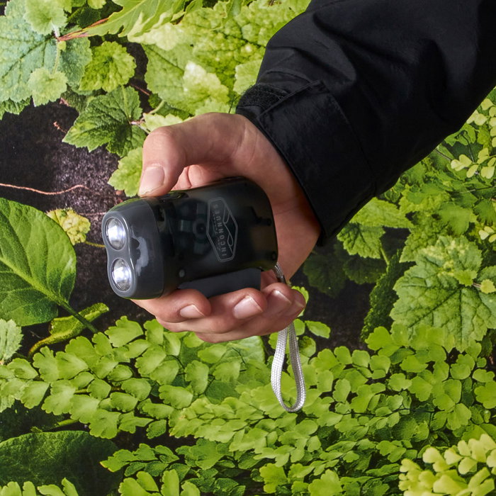 Je cherche une Idee Linterna Dinamo de Manivela Recargable