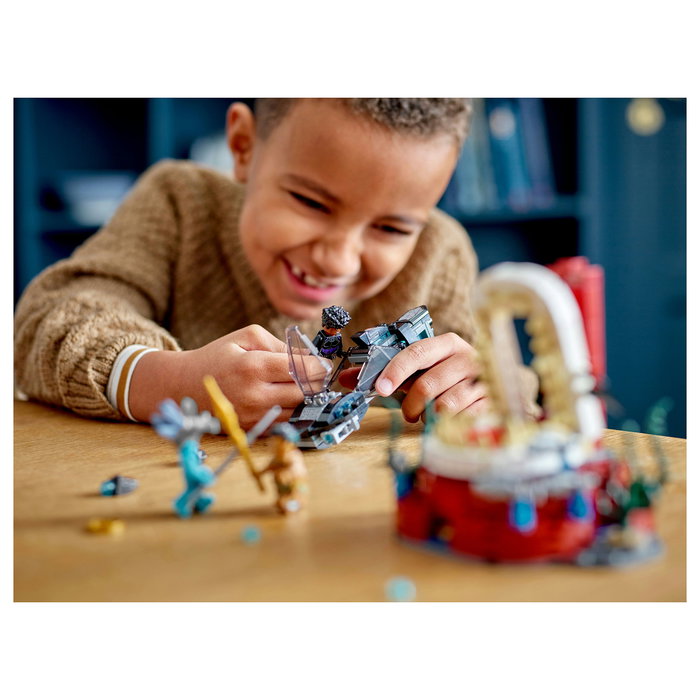LEGO Marvel Avengers Sala del Trono del Rey Namor, Juego de Construcción, 355 Piezas, 7+ Años