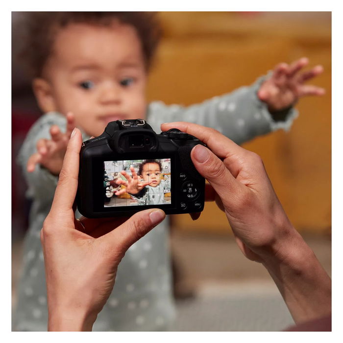 Canon EOS R100 Kit Cámara Mirrorless APS-C 24.1MP 4K + Objetivo RF-S 18-45mm F4.5-6.3 IS STM, Negra Canon EOS R100 Kit Cámara Mirrorless APS-C 24.1MP 4K + Objetivo RF-S 18-45mm F4.5-6.3 IS STM, Negra