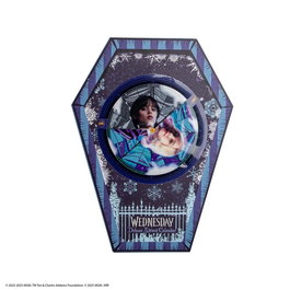 Cinereplicas Calendario Adviento Deluxe Wednesday - Caja Ataúd, 24 Sorpresas Premium Inspiradas en la Serie, Incluye Regalos y Accesorios Góticos para Fans de Wednesday Addams