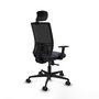 Silla de oficina Yunquera con mecanismo Sincro tapizada con Tela color Gris oscuro y malla color Negro. Equipada con lumbar 1D, Brazos 1D, Cabecero 1D y Ruedas 65mm nailon