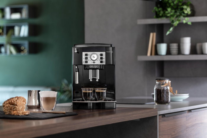 De’Longhi Magnifica S ECAM21.110.B Black