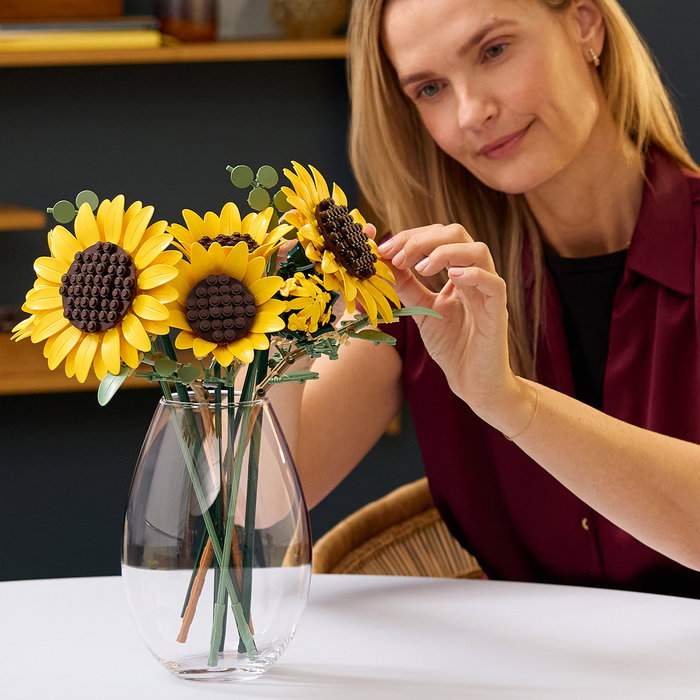 LEGO 11502 Botanicals Set de Construcción para Adultos - Ramo de Girasoles, Flores Artificiales de Decoración con Eucalipto
