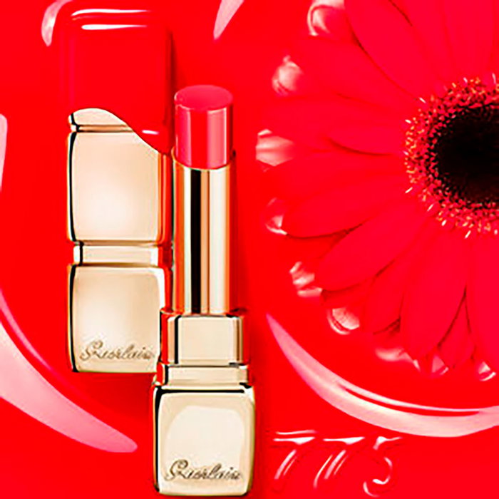 Guerlain KissKiss Shine Bloom Bálsamo de Labios - #775 Poppy Kiss - 3,2 g - Hidratación 24h, Brillo Acuático, 95% Ingredientes Naturales