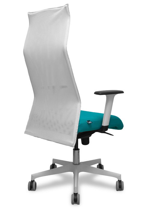 Sillón Albacete con mecanismo Sincro tapizada con Tela color Turquesa y malla color Blanco. Equipado con Base poliamida blanca, Brazos 1D y Ruedas 65 mm parqué