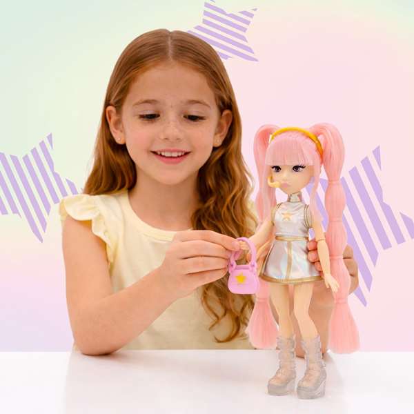 Imc Toys Muñeca K-Pop Idol Fashion Yuni 26 cm con accesorios Imc Toys Muñeca K-Pop Idol Fashion Yuni 26 cm con accesorios