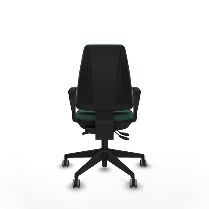 Silla de oficina Elche con mecanismo Asincro tapizada con Tela color Verde botella. Equipada con Base piramidal negra, Brazos fijos y Ruedas 65 mm parqué