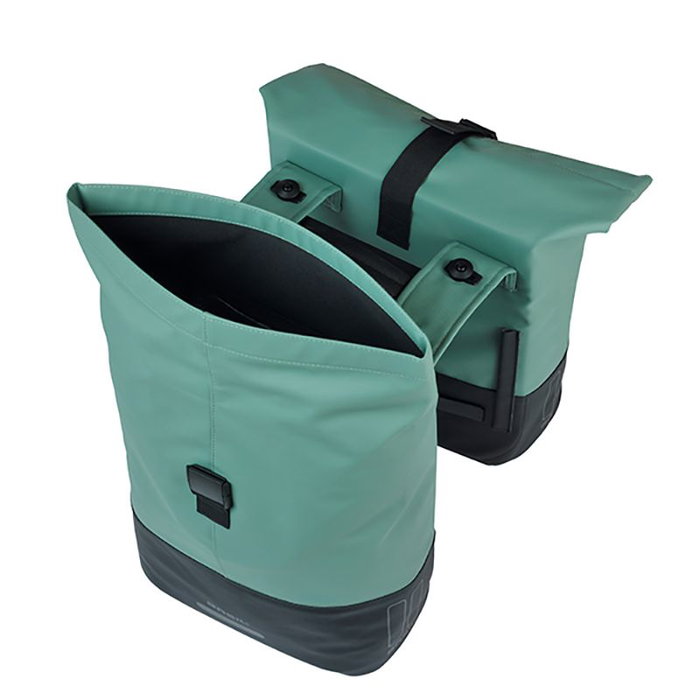 Basil Alforjas Cove DB MIK 32L PET Reciclado Cuero Vegano Impermeable Reflectante