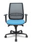 PIQUERAS Y CRESPO Silla Alares sincro con respaldo de malla negra y asiento azul cielo