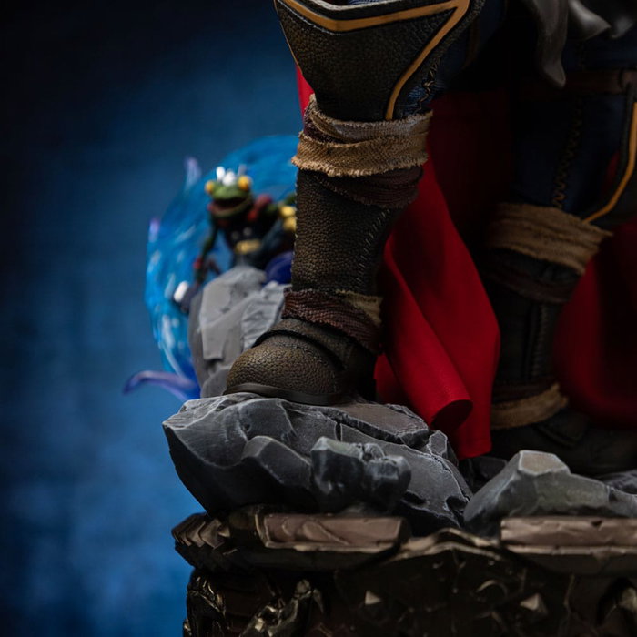 Marvel Estatua Legacy Replica 1/4 Thor Unleashed Marvel Estatua Legacy Replica 1/4 Thor Unleashed