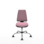 Silla de oficina Elche con mecanismo Asincro tapizada con Tela color Rosa. Equipada con Base cromada, Sin brazos y Ruedas 65 mm parqué