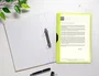 Liderpapel Carpeta Dossier Pinza Lateral Polipropileno DIN A4 Amarillo Fluor Opaco
