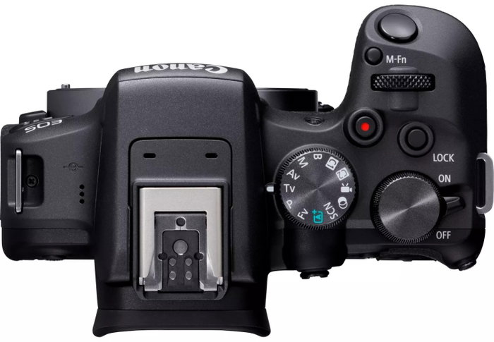 Canon EOS R10 con objetivo RF-S 18-45mm F4.5-6.3 IS STM, Negro
