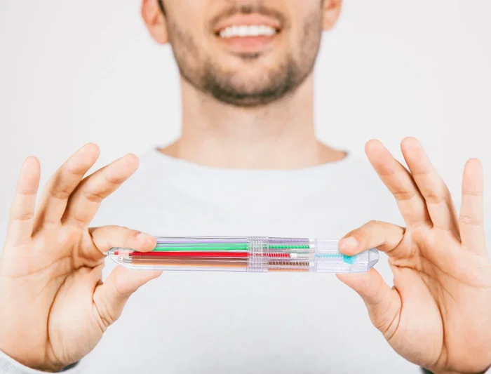 Liderpapel Bolígrafo 10 en 1 Retráctil, 10 Colores, Punta 1 mm, Cuerpo Transparente