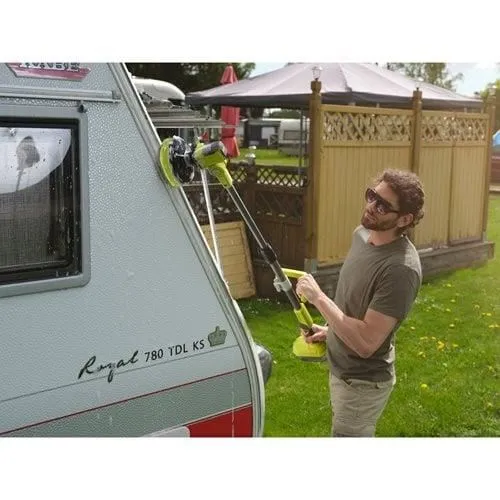 Ryobi RYO4892210186751 Cepillo Motorizado Telescópico 18V Diam. 150 mm 210 rpm 1 m a 1.4 m con Cepillo Medio y Espuma Ryobi RYO4892210186751 Cepillo Motorizado Telescópico 18V Diam. 150 mm 210 rpm 1 m a 1.4 m con Cepillo Medio y Espuma