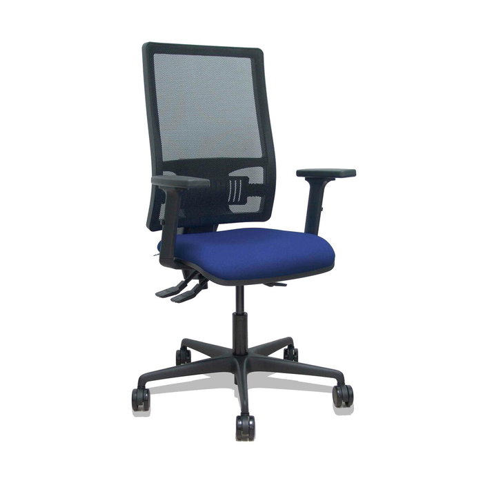 PIQUERAS Y CRESPO Silla Bormate con mecanismo asíncrono, asiento azul marino y respaldo de malla negro