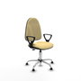 Silla de oficina Algarra con mecanismo Contacto permanente básico tapizada con Similpiel color Crema. Equipada con Base cromada, Brazos fijosy Topes