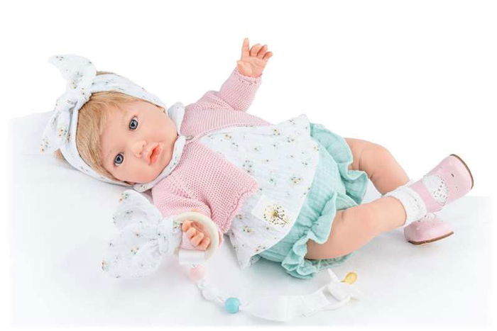 Marina & Pau Muñeca Alina Petite Fleur Newborn, 45 cm, cuerpo blandito, extremidades y cabeza de vinilo, en estuche