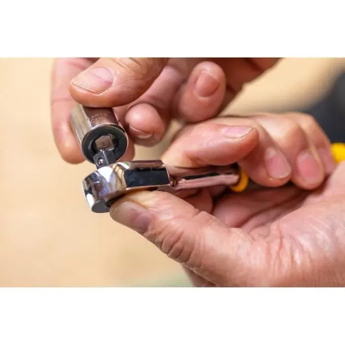 Stanley Trinquete 72 Dientes 1/4 con 10 Enchufes - Set de 11 Piezas