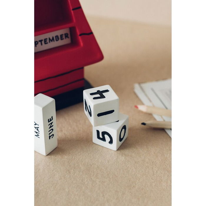 ERIK Calendario Perpetuo 3D Doghouse Snoopy ERIK Calendario Perpetuo 3D Doghouse Snoopy