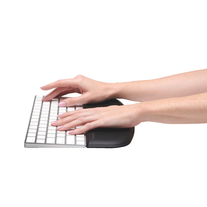 Kensington Reposamuñecas ErgoSoft™ para teclados finos y compactos, Negro Kensington Reposamuñecas ErgoSoft™ para teclados finos y compactos, Negro
