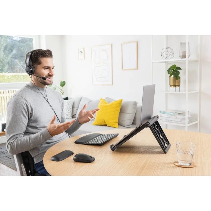Kensington K52801EU Reposamuñecas ErgoSoft Negro para Teclado - Almohadilla de Gel Ultrasuave, Homologado Ergonómico, Diseño Profesional Antideslizante