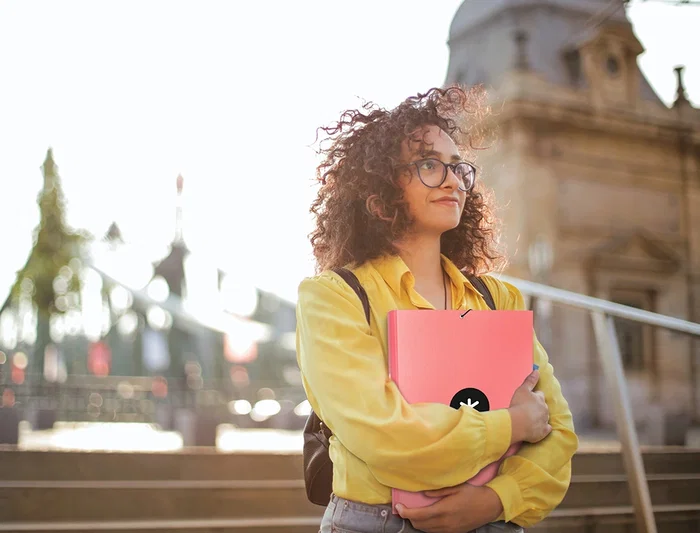 Antartik Carpeta de Gomas Tres Solapas Cartón Forrado A4 Color Coral