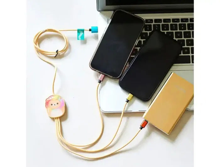 Wondee Cable de carga Squishmallows 3 en 1 (micro USB, USB-C, Lightning) Leonard El León 1.2 m, trenzado, carga rápida, licencia oficial Wondee Cable de carga Squishmallows 3 en 1 (micro USB, USB-C, Lightning) Leonard El León 1.2 m, trenzado, carga rápida, licencia oficial