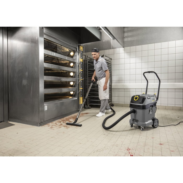 Kärcher NT 40/1 Tact Bs Aspiradora Seca y Húmeda Profesional