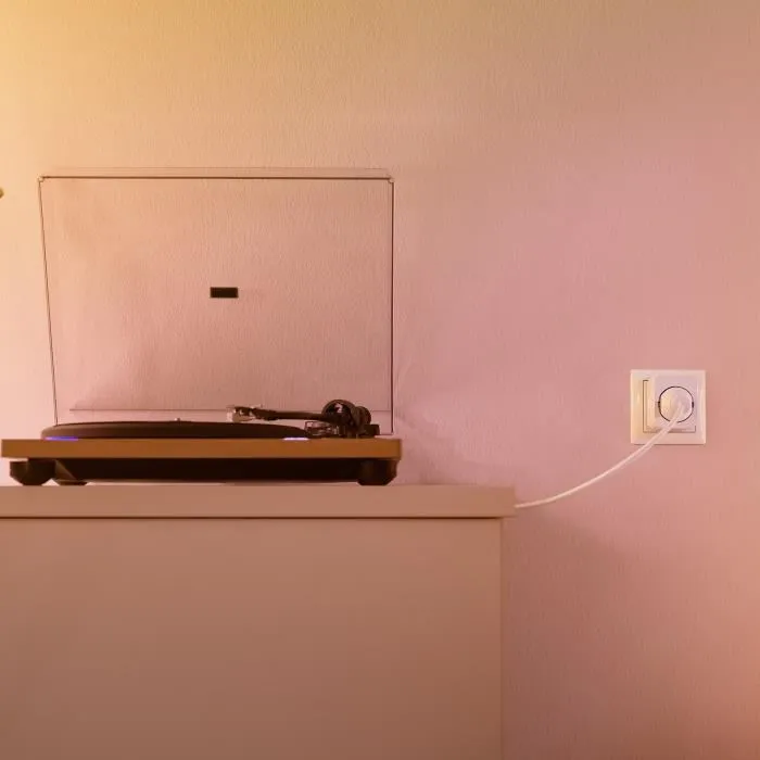 Wiz Enchufe Smart Connected Inteligente Wi-Fi Control Remoto Compatible Asistentes Voz