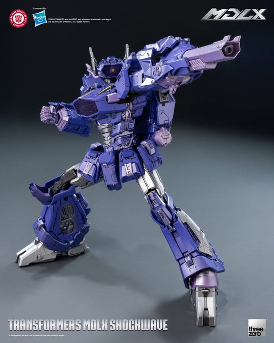 ThreeZero Transformers Figura MDLX Shockwave 19 cm