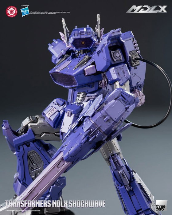 ThreeZero Transformers Figura MDLX Shockwave 19 cm