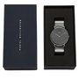 Daniel Wellington DW00100777 con correa gris y caja plateada