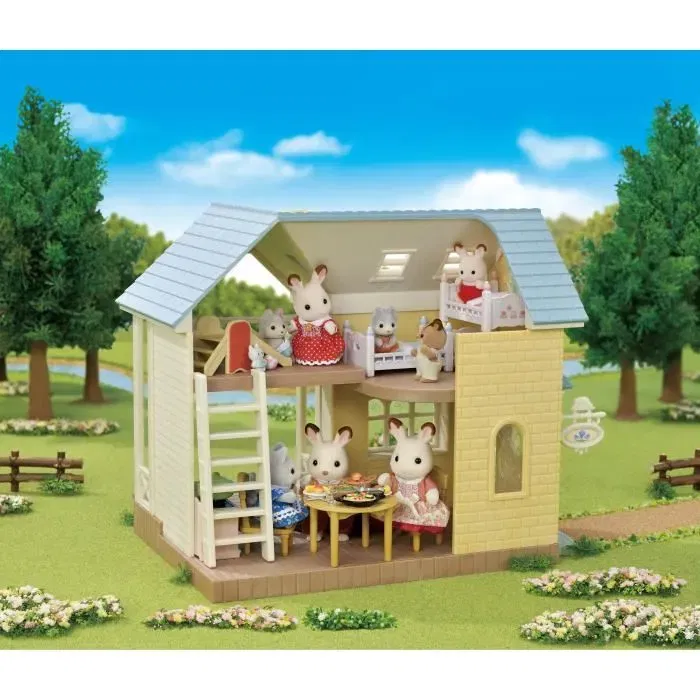 Sylvanian Families SYL5054131056714 La Cabaña con Cofre de Techo Azul Juguete para Niños a partir de 5 Años con Muebles Incluidos Sylvanian Families SYL5054131056714 La Cabaña con Cofre de Techo Azul Juguete para Niños a partir de 5 Años con Muebles Incluidos