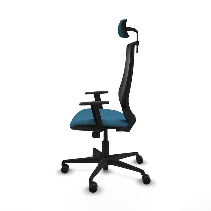 Silla de oficina Mardos con mecanismo Sincro tapizada con Tela color Verde petróleo y malla color Negro. Equipada con lumbar 1D, Brazos 1D, Cabecero 2D y Ruedas 65mm nailon