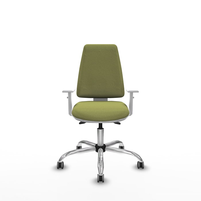 Silla de oficina Elche con mecanismo Asincro tapizada con Tela color Verde oliva. Equipada con Base cromada, Reposabrazos blancos y Ruedas 65 mm parqué
