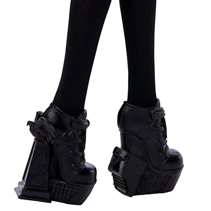 Monster High Muñeca Wednesday Addams con Cosa y bolso