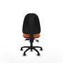 Silla de oficina Algarra con mecanismo Asincro tapizada con Tela color Naranja. Equipada con Base poliamida negra, Sin brazos y Ruedas de nailon 50 mm
