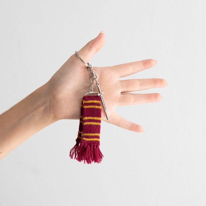 Grupo Erik Llavero Harry Potter Bufanda Gryffindor 15 cm Grupo Erik Llavero Harry Potter Bufanda Gryffindor 15 cm