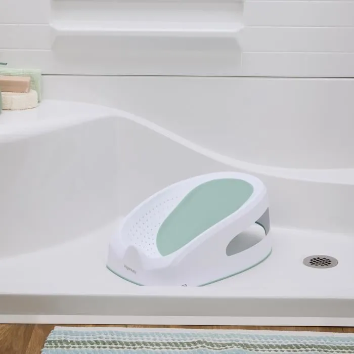 Ingenuity ING19577040 Asiento de Baño Antideslizante para Niñas, de 0 a 6 Meses o 9 kg, Asiento Perforado para Dejar Fluir el Agua, Verde