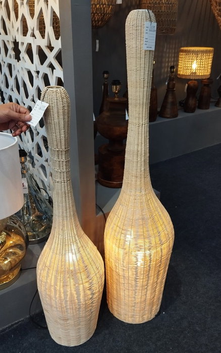 DKD Home Decor Lámpara de Pie Tropical 25 x 125 x 25 cm Marrón Claro Ratán DKD Home Decor Lámpara de Pie Tropical 25 x 125 x 25 cm Marrón Claro Ratán