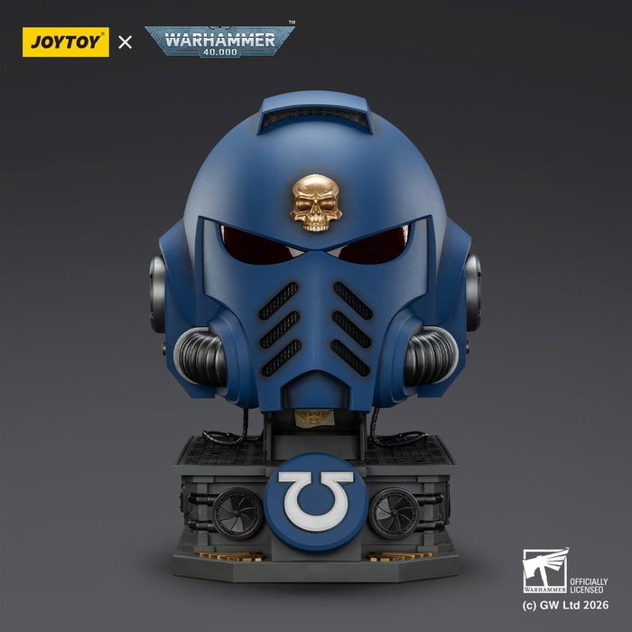 Joy Toy (CN) Warhammer 40,000 Captain MkX Helmet & Display Stand Ultramarines