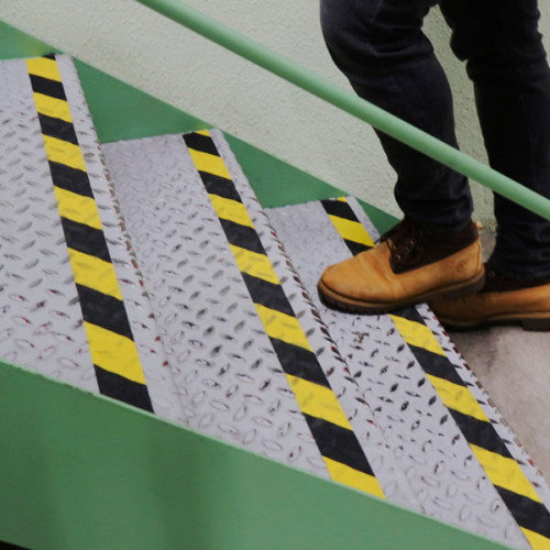 Tarifold 197604 Rollo Cinta de Seguridad Adhesiva Antideslizante 50mm x 18.3 Metros Negro/Amarillo