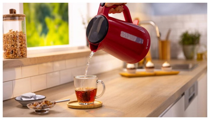 Bosch TWK1M124 Hervidor eléctrico rojo