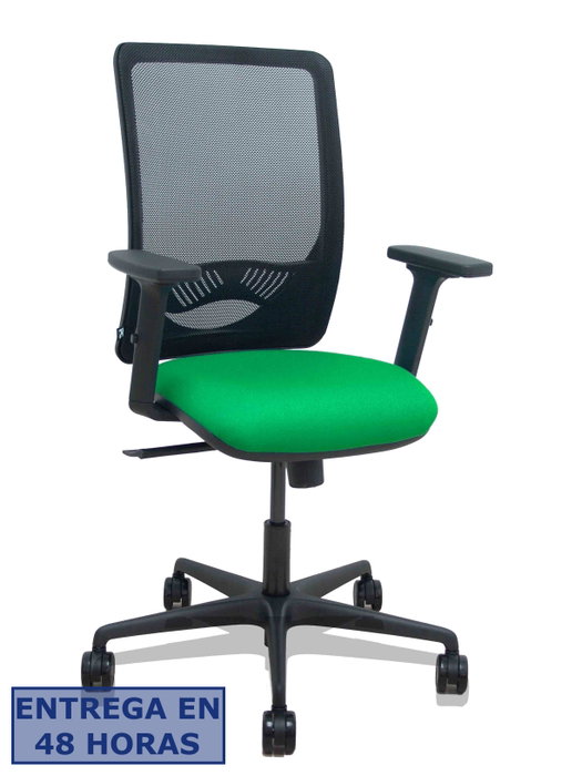 PIQUERAS Y CRESPO Silla Zulema con Mecanismo Sincro, Respaldo de Malla Negra y Asiento Verde PIQUERAS Y CRESPO Silla Zulema con Mecanismo Sincro, Respaldo de Malla Negra y Asiento Verde