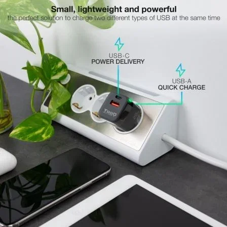 Tooq TQWC-QCPD20 Cargador de Pared USB-C PD y USB-A 20W Negro